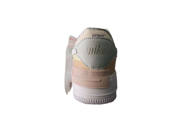 נעלי נייק -Nike Air Force 1 Low RAFFIA – תמונה 5