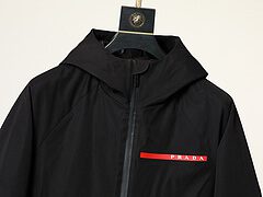 פראדה-PRADA- JECKET - Black & Red – תמונה 11
