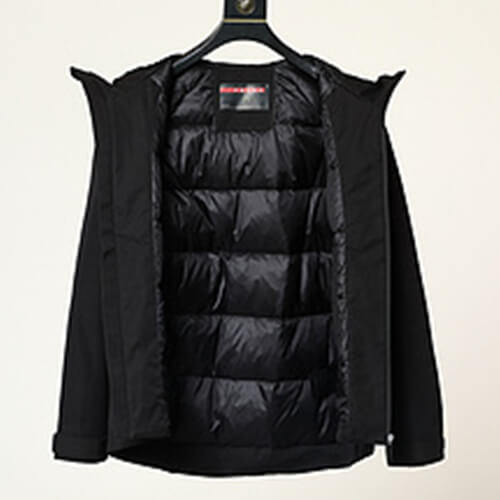 פראדה-PRADA- JECKET - Black & Red – תמונה 3