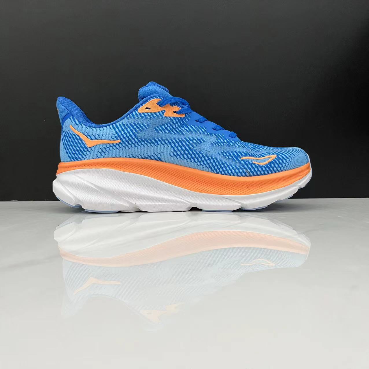 נעלי הוקה-HOKA ONE ONE Clifton 9 White Blue – תמונה 8