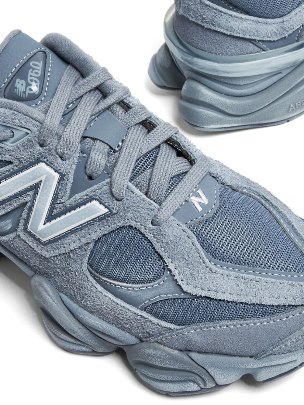 ניו באלאנס- New Balance 9060 "suede" Sneakers – תמונה 5