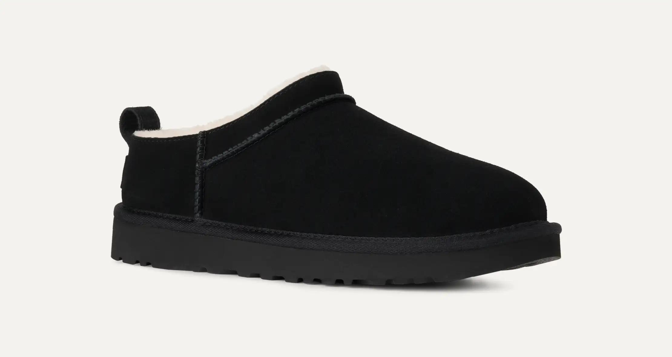 מגפי האג UGG Classic Micro Suede לנשים – קלאסיים ונוחים – תמונה 10