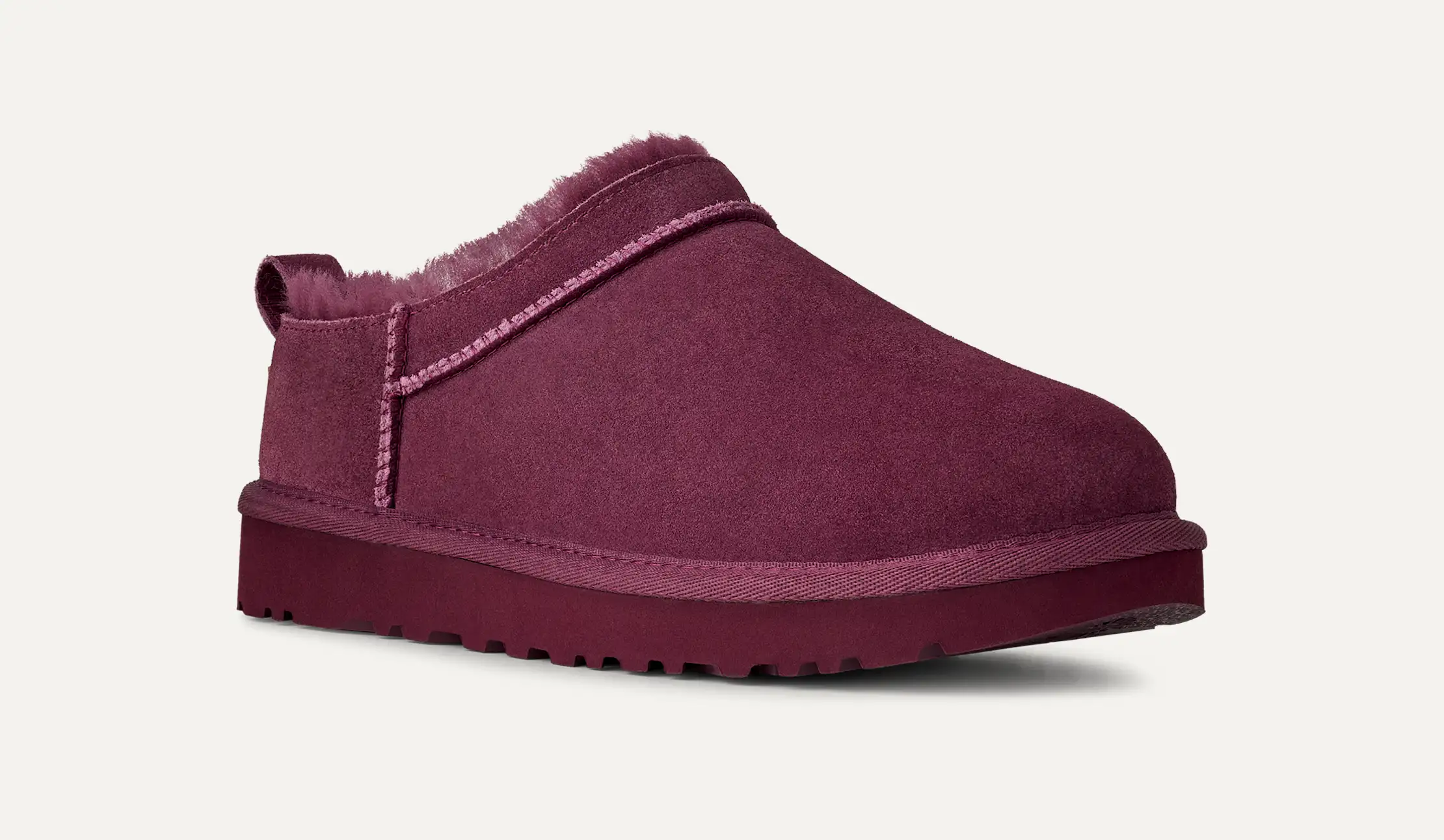 מגפי האג UGG Classic Micro Suede לנשים – קלאסיים ונוחים – תמונה 7