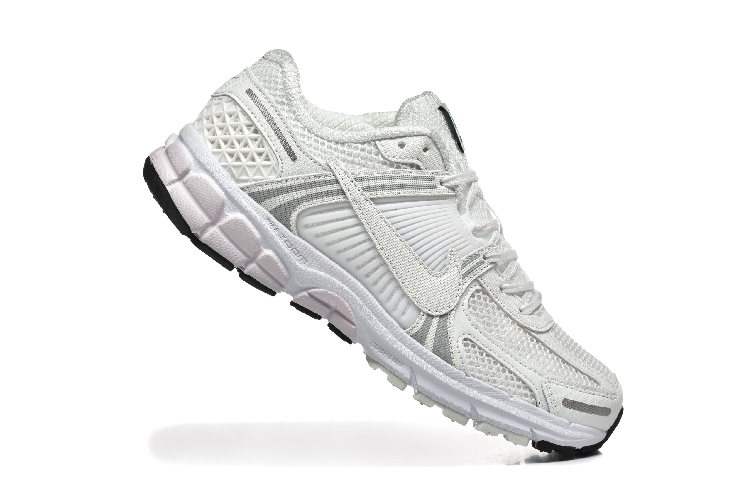 נעלי נייק-Nike Air Zoom Vomero 5 WHITE – תמונה 2